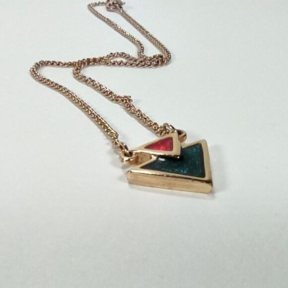 Vintage Gold Tone Sarah Coventry Green And Red Triangle Enamel 15" Necklace - Picture 6 of 8